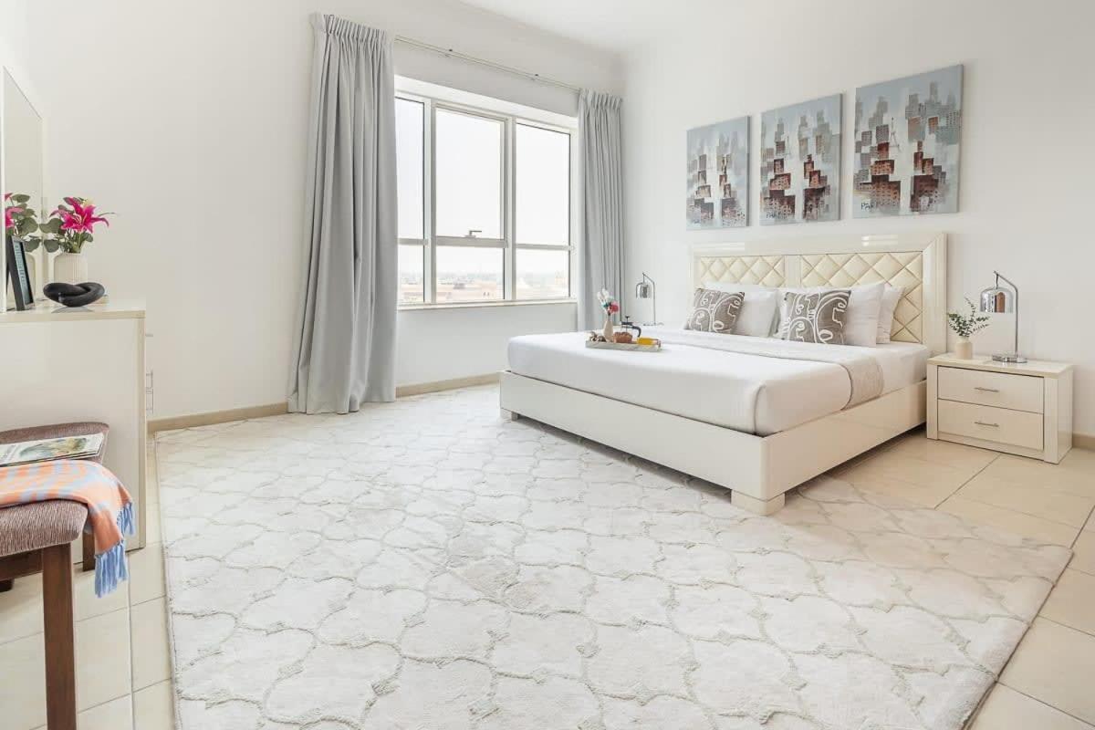 Frank Porter - V3 Tower Apartment Dubai